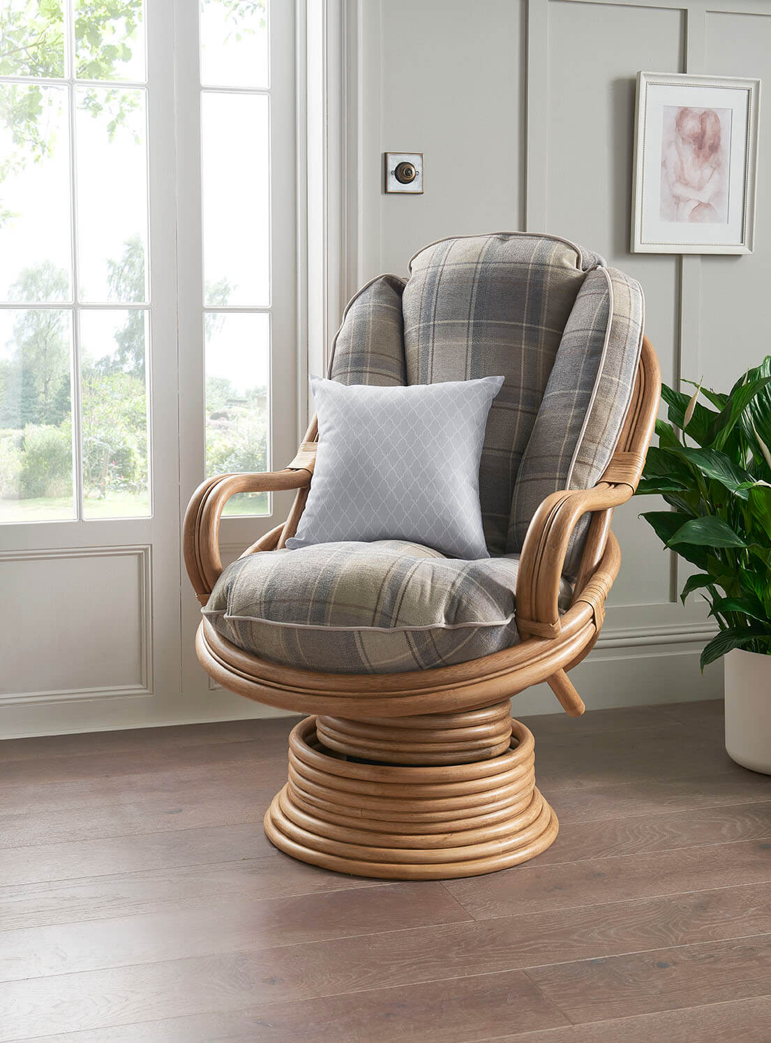 Reno Swivel Rocker, Conservatory Furniture | James Oliver at Home