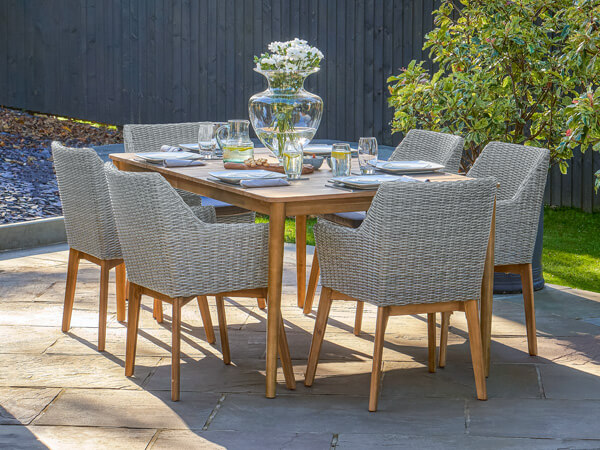 Outdoor table and chairs